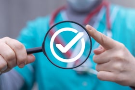 De puzzel van NEN en ISO certificeringen in de zorg
